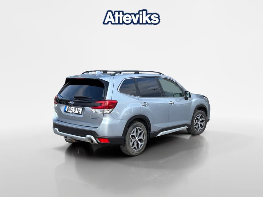 Bild 3 av Subaru Forester e-Boxer Backkamera/Drag