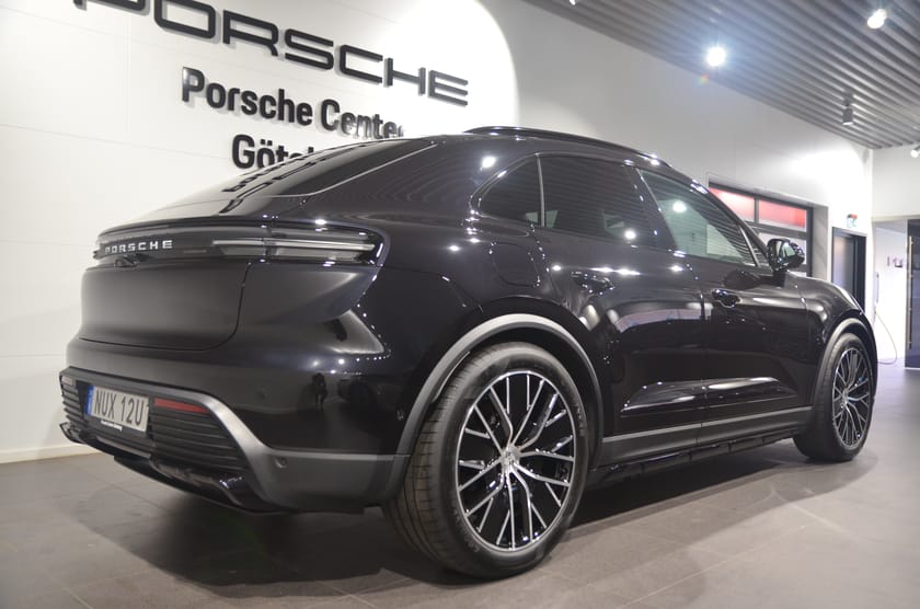 Bild 4 av Porsche Macan 4 Electric /VAT/Leasbar