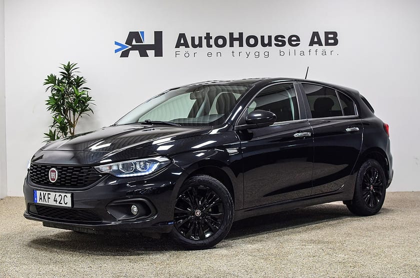 Bild 1 av Fiat Tipo 1.4 FIRE Street P-sensor Bluetooth Garanti Nyservad