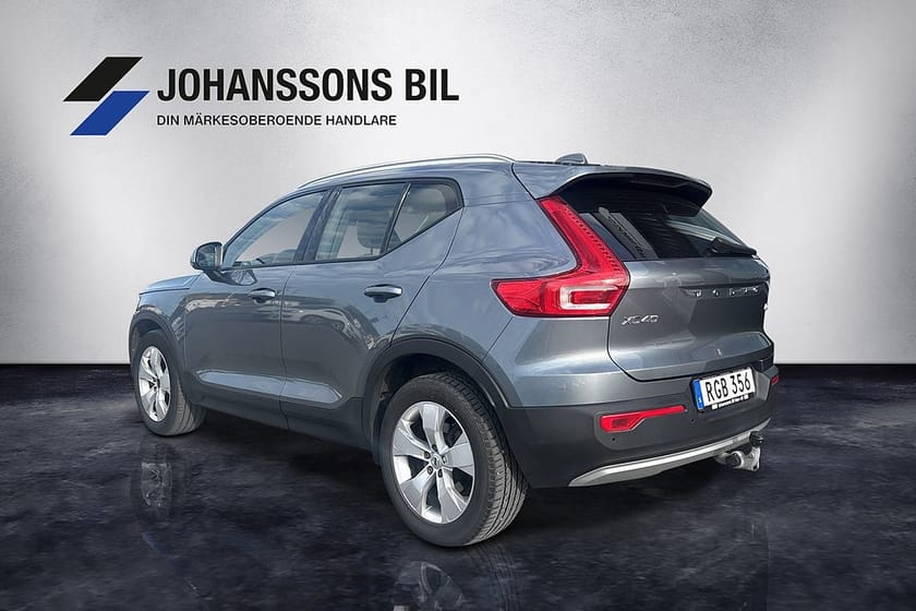 Bild 3 av Volvo XC40 D4 AWD Momentum Intro Edition Helskinn Värmare Drag