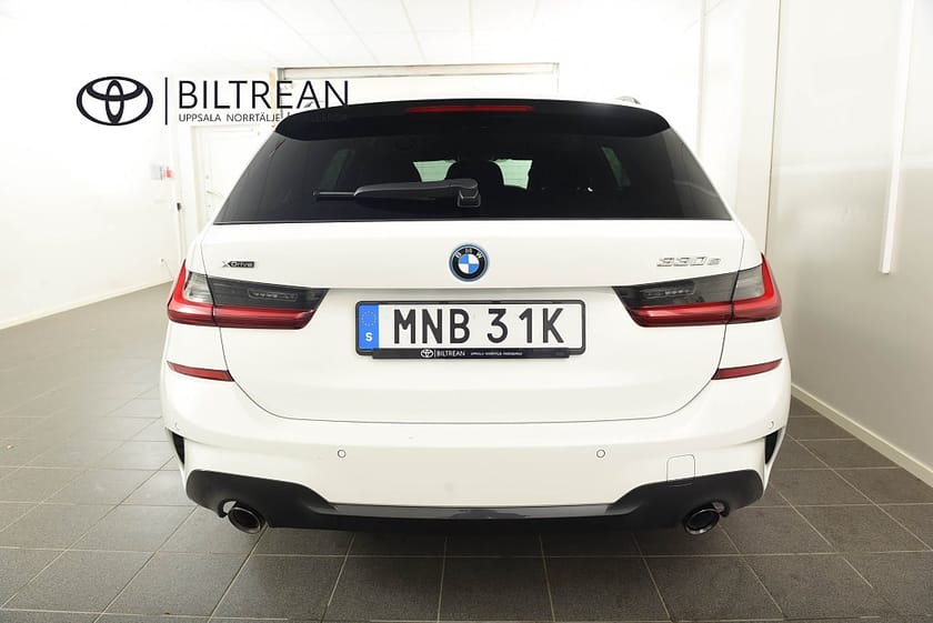Bild 4 av BMW 330e xDrive Touring M Sport Värmare V-hjul Navi