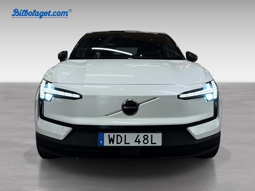 Bild 2 av Volvo EX30 Single Motor Extended Range M R Plus Edition