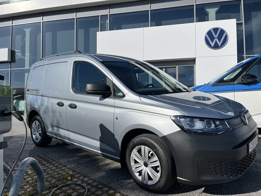 Bild 2 av Volkswagen Caddy Cargo HJULBAS: 2755 MM KHP  MOTOR: 2,0 L TD