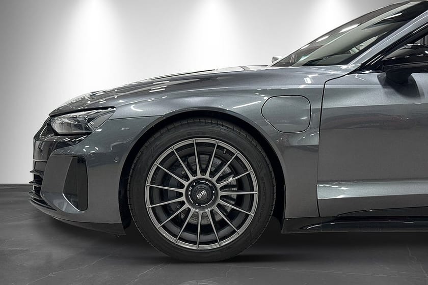 Bild 2 av Audi e-tron GT quattro Q 476hk 360° 4WD-styrn. Massage Pano B/O Moms