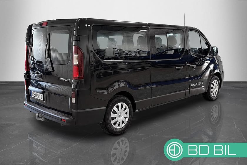 Bild 4 av Renault Trafic Grand Kombi 2.0 dCi 9-SITS VÄRMARE BACKKAMERA DRAG MOMS
