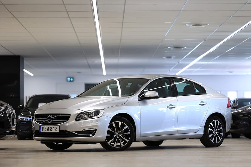 Bild 3 av Volvo S60 T4 190hk Momentum Läder Navi Värmare PDC