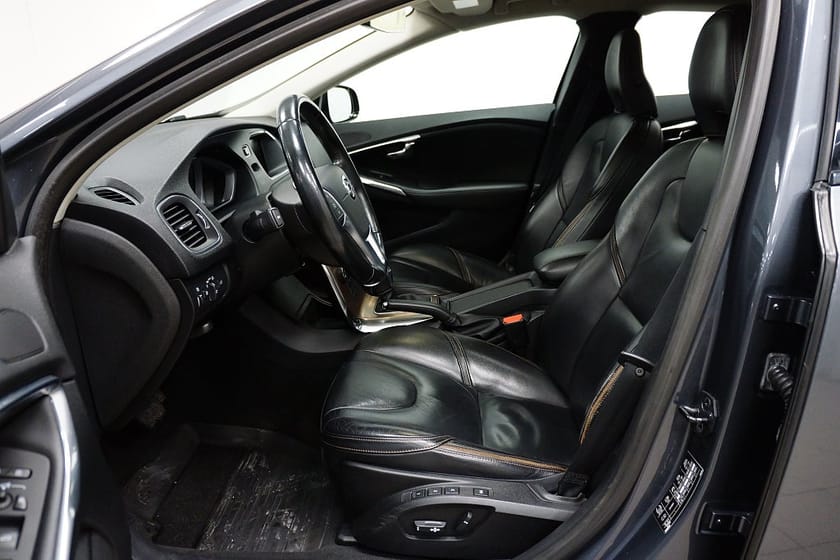 Bild 5 av Volvo V40 Cross Country D3 SUMMUM | DRAGKROK
