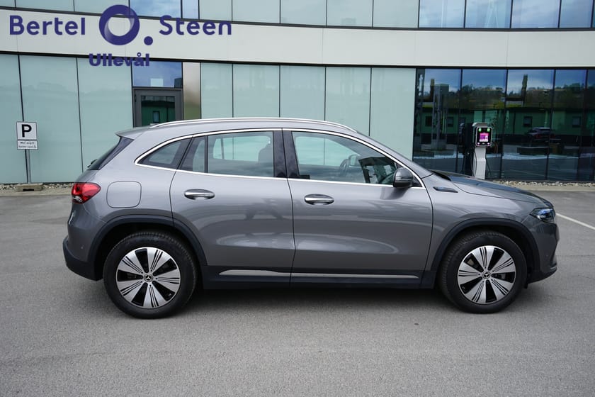 Bilde 5 av Mercedes-Benz EQA 300 4MATIC / Godt utstyrt / Lav km !