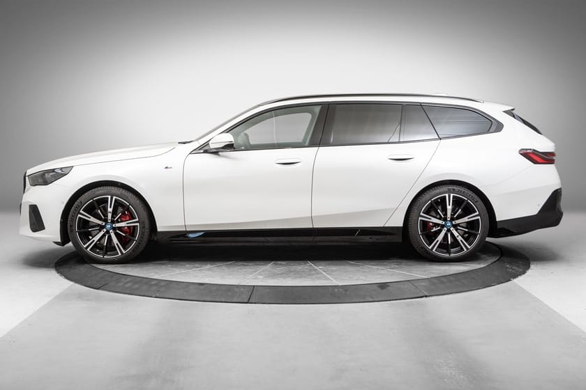 Bilde 2 av BMW i5 xDrive40 Touring Fully Charged Premium E (K)