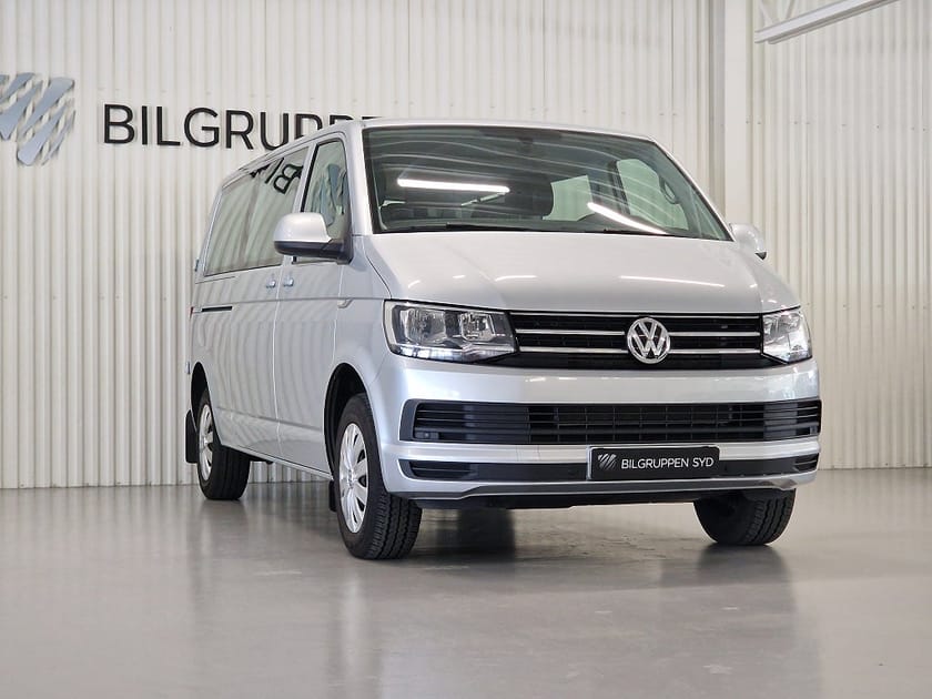 Bild 4 av Volkswagen Caravelle T32 2.0 TDI BMT Comfortline|Dragkrok|Värmare|9-Sits|LWB