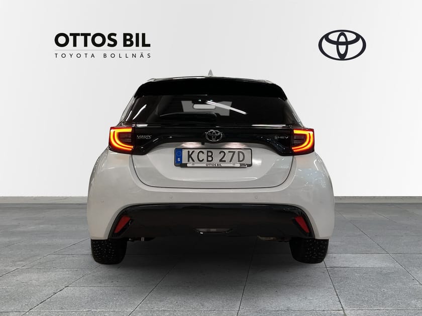 Bild 4 av Toyota Yaris Hybrid 1.5 CVT, 130hk - Style / V-hjul