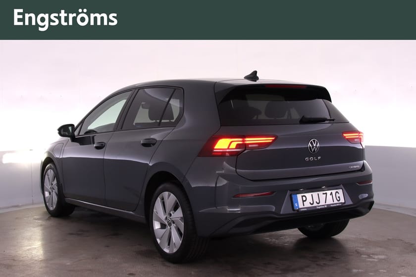 Bild 4 av Volkswagen Golf eHybrid 204hk Edition, Dragkrok
