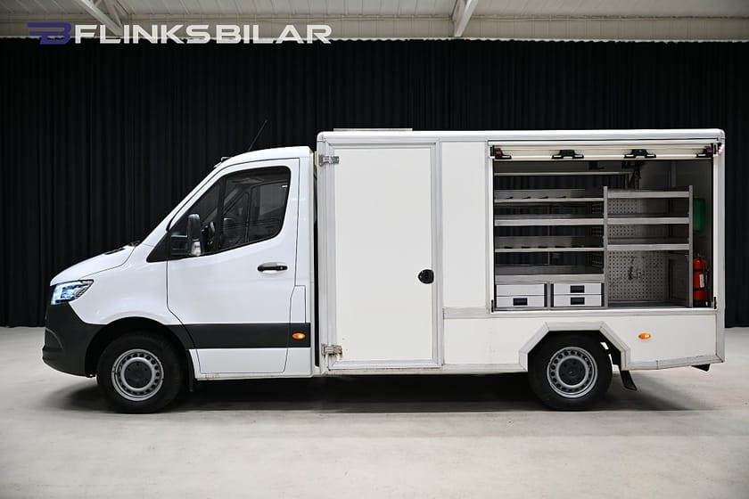 Bild 1 av Mercedes-Benz Sprinter 316 CDI Chassi Servicebil|Aluca-Inredd|Uppvärmt-skåp|Solceller