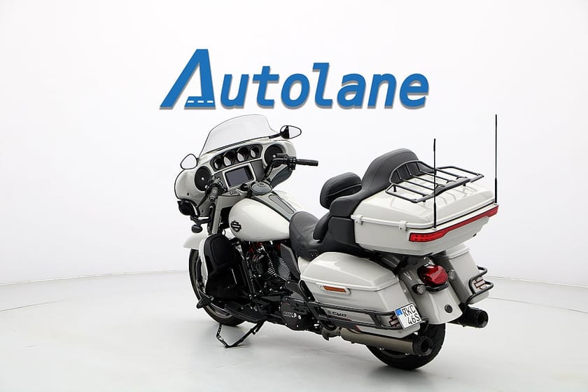 Bild 3 av Harley-Davidson Ultra Limited CVO *Vance & Hines, Screaming Eagle toppar