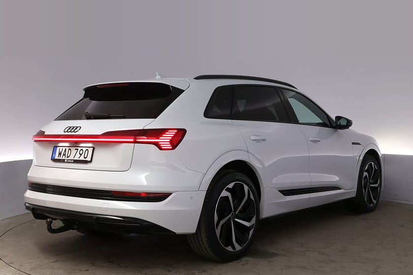 Bild 5 av Audi e-tron 55 quattro S-line Adv. Pano 360 Elstol B&O Drag