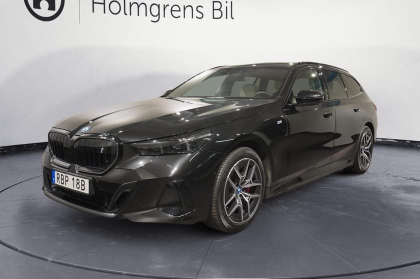 Bild 1 av BMW i5 xDrive40 Touring xDrive  M Sport Pro Panorama DA Pro Drag
