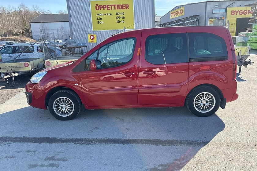 Bild 2 av Peugeot Partner Tepee 1.2 e-THP 5-Sits