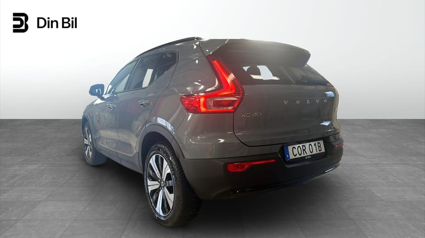 Bild 3 av Volvo XC40 T4 Plus Dark Recharge PHEV 211hk  / V-hjul