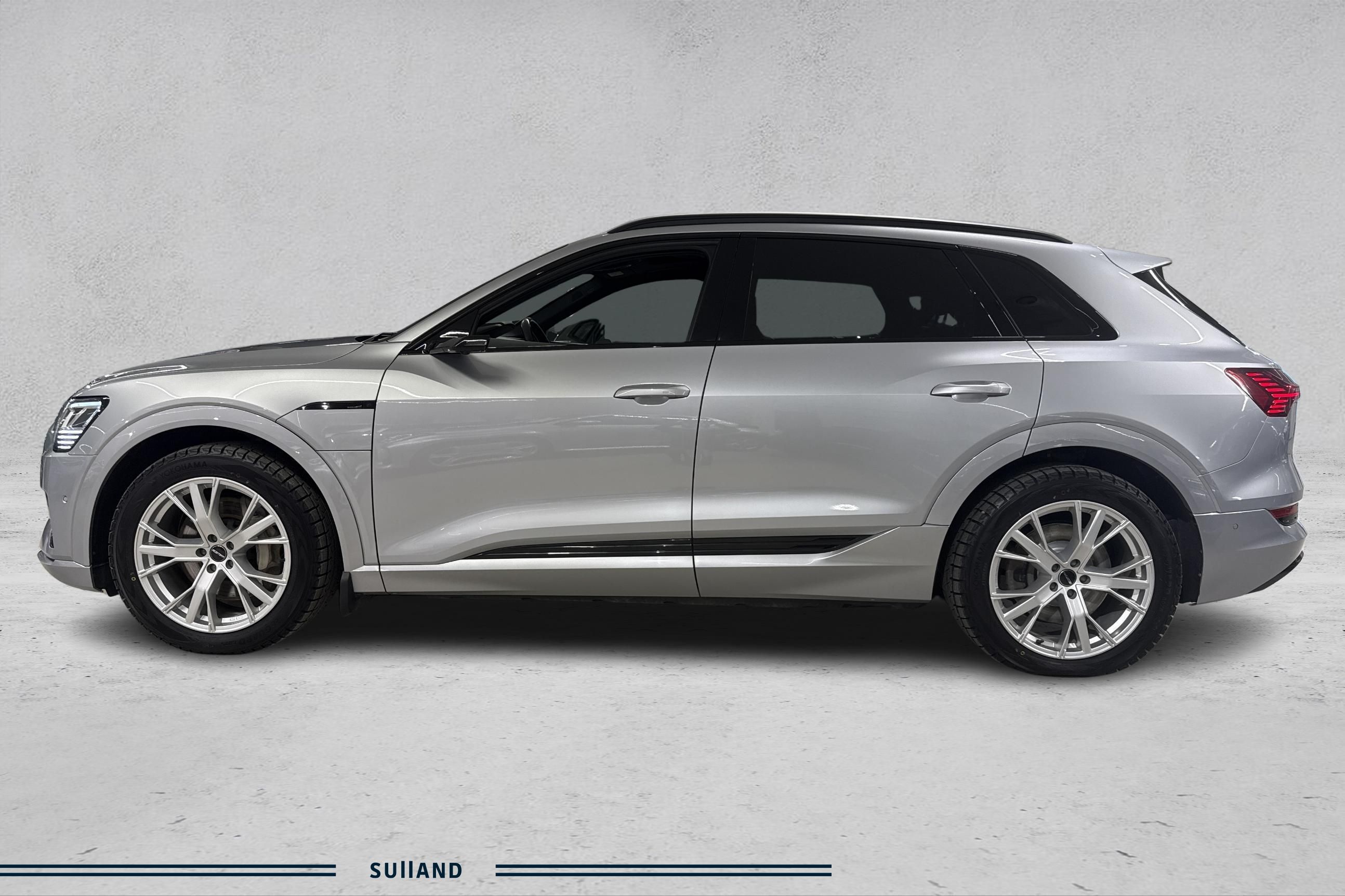 Thumnail bilde 1 av Audi e-tron 55 quattro