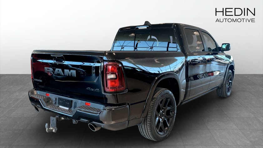 Bild 2 av RAM 1500 Crew Cab Laramie Night Edition