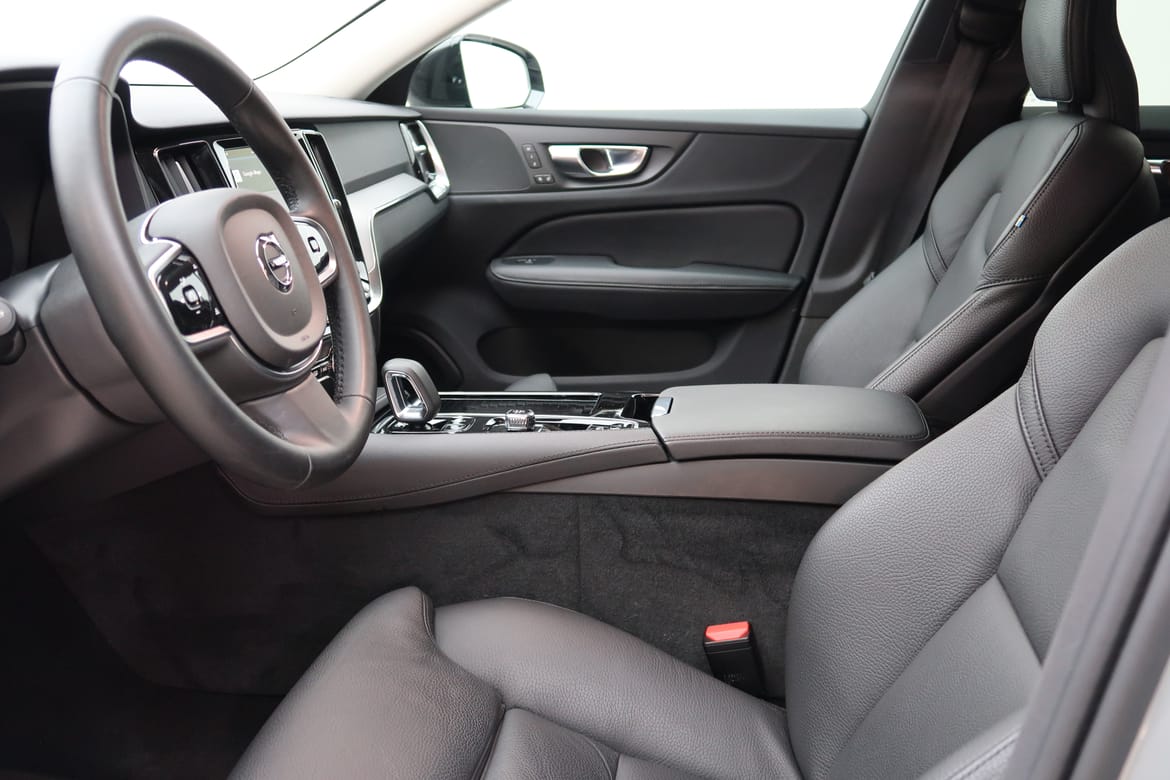 Volvo V60 2025 - miniatyr 4