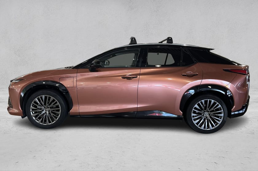 Bilde 2 av Lexus RZ 450e | 4x4 | 1 eier | MYE NY BIL GARANTI! |