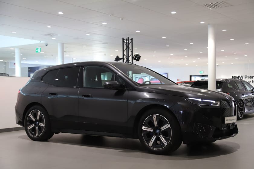 Bild 1 av BMW iX xDrive50 Dragkrok Innovation Exclusive - Autowåx Bil