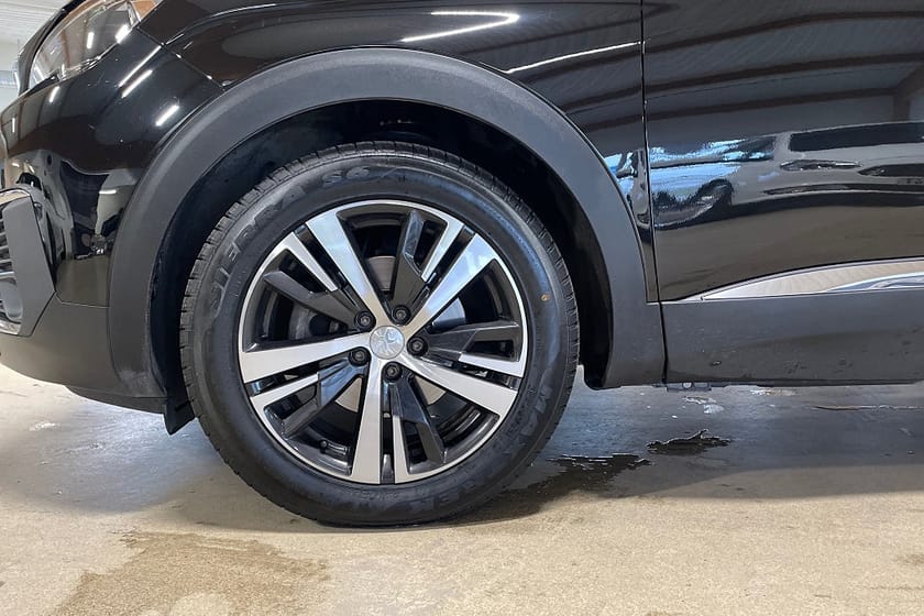 Bild 5 av Peugeot 5008 7-Seater 1.2 PureTech Allure / 7-sits / Backkamera / CarPlay