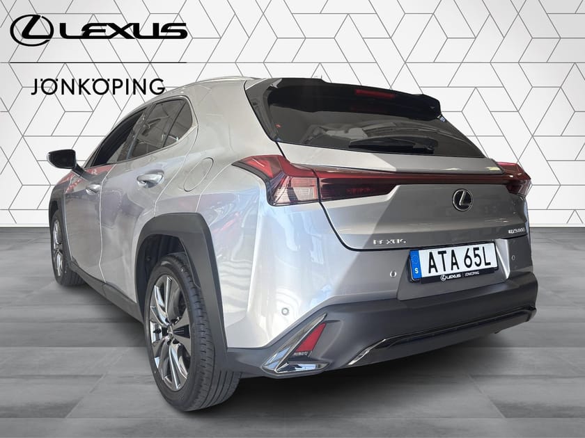 Bild 3 av Lexus UX 300h F SPORT DESIGN