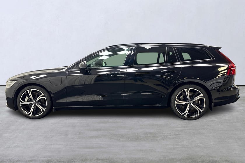 Bild 2 av Volvo V60 T6 Plus Dark Edition
