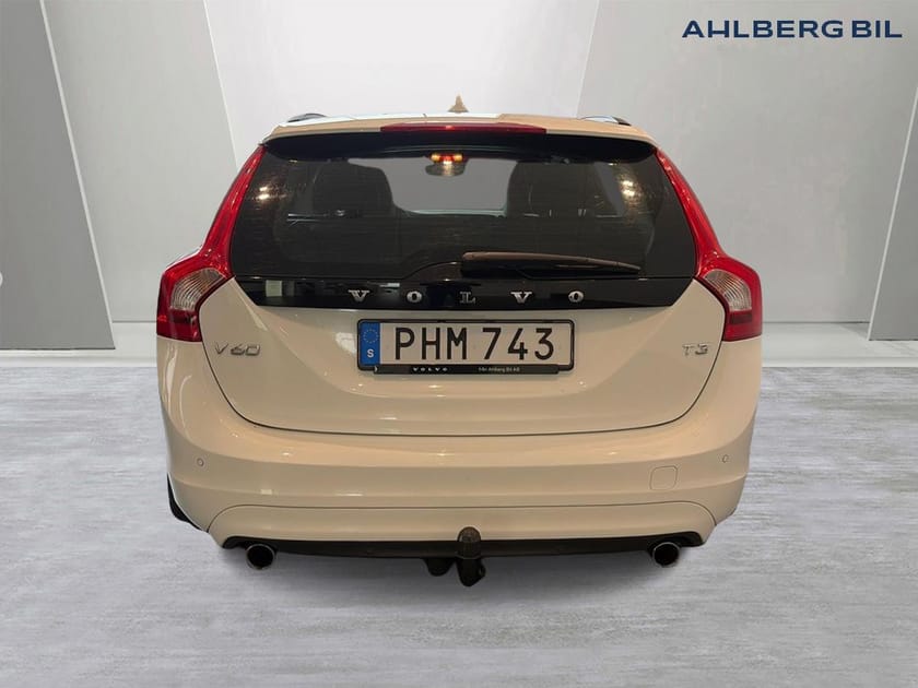 Bild 5 av Volvo V60 T3 Business, Dragkrok, Rattvärme, Parkeringssensor bak, Programbar bränslevärmare