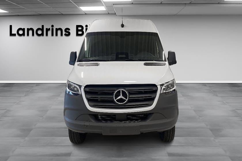 Bild 2 av Mercedes-Benz Sprinter 319 CDI 4x4 Panel Van A2 PRO med 2.800 kg drag