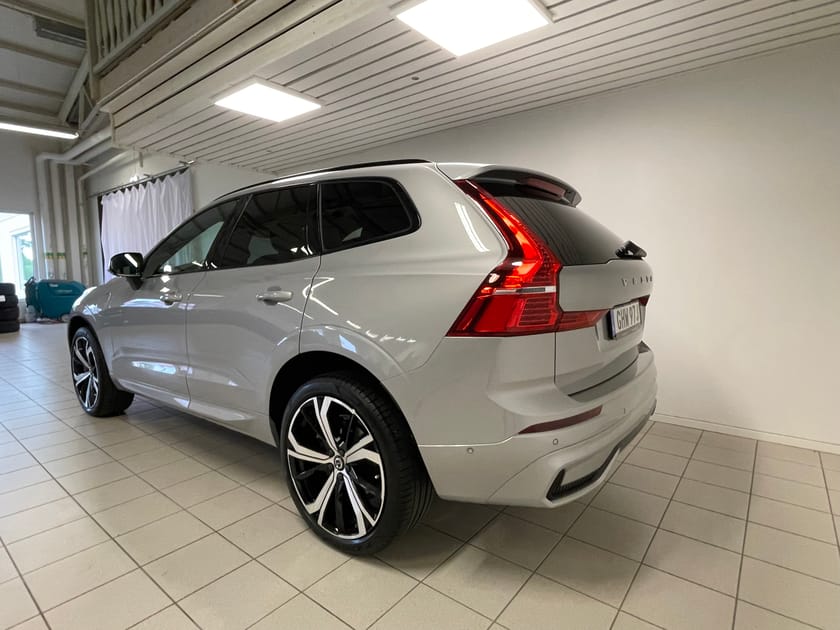 Bild 5 av Volvo XC60 Recharge T6 R-Design Drag 360 Kamera Panorama Google