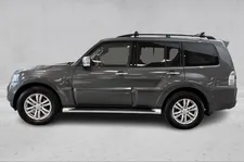 Thumnail bilde 1 av Mitsubishi Pajero 5-dørs
