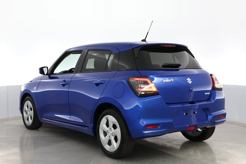 Bild 3 av Suzuki Swift Hybrid 1,2 Aut CVT Navi B-kamera 3 års fri service