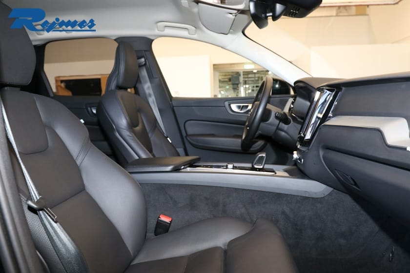 Bild 4 av Volvo XC60 B4 AWD Diesel Plus Dark