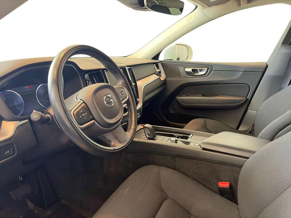Volvo XC60 2020 - miniatyr 8