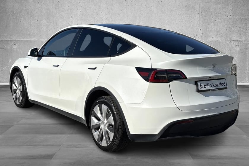 Bilde 2 av Tesla Model Y Long Range AWD AP/SvartSkinn/Hifi/Vinterpk/Norsk/S+V