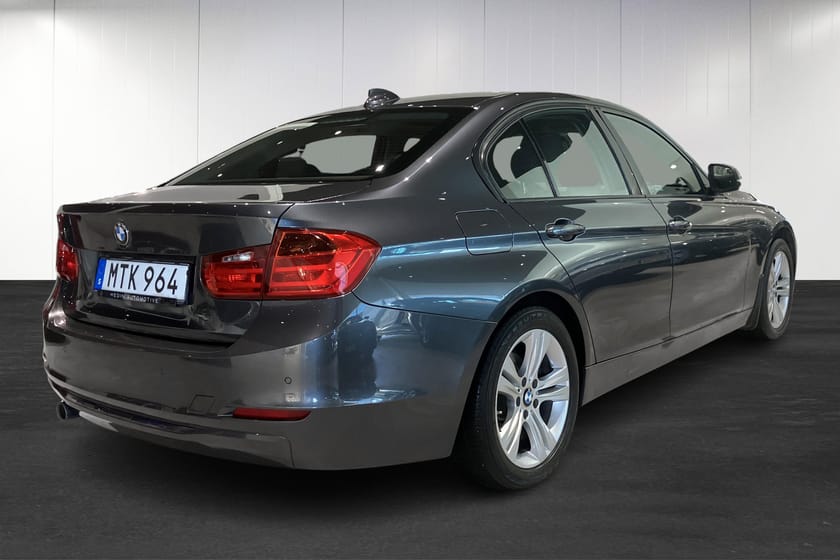 Bild 3 av BMW 318d Sedan Aut SportLine Drag