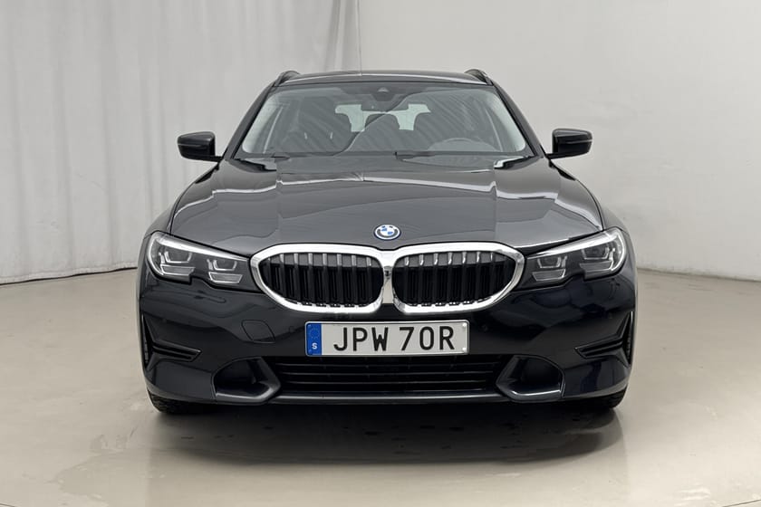 Bild 5 av BMW 330e xDrive Touring 330 292hk Sport Line GPS Drag