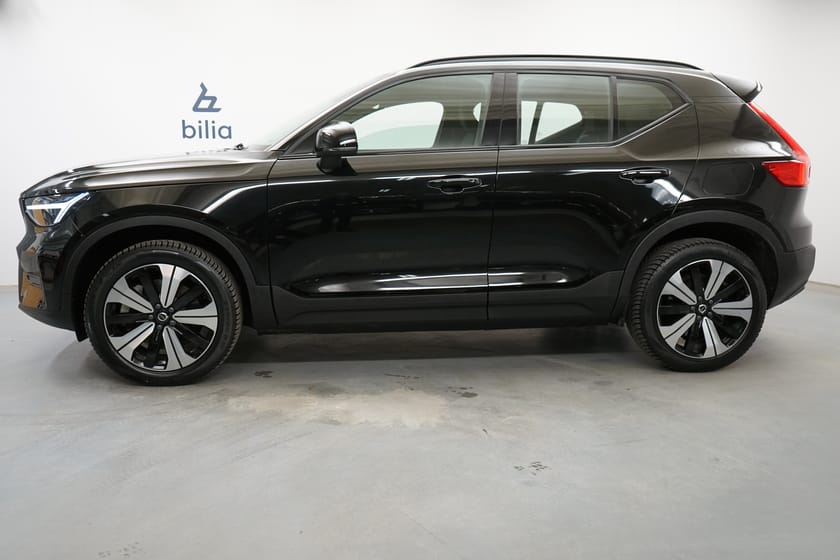 Bild 2 av Volvo XC40 Recharge Single Motor Core Edition, Ränta 2.95%, Navigation, Baklucka elmanövrerad, Dragkrok