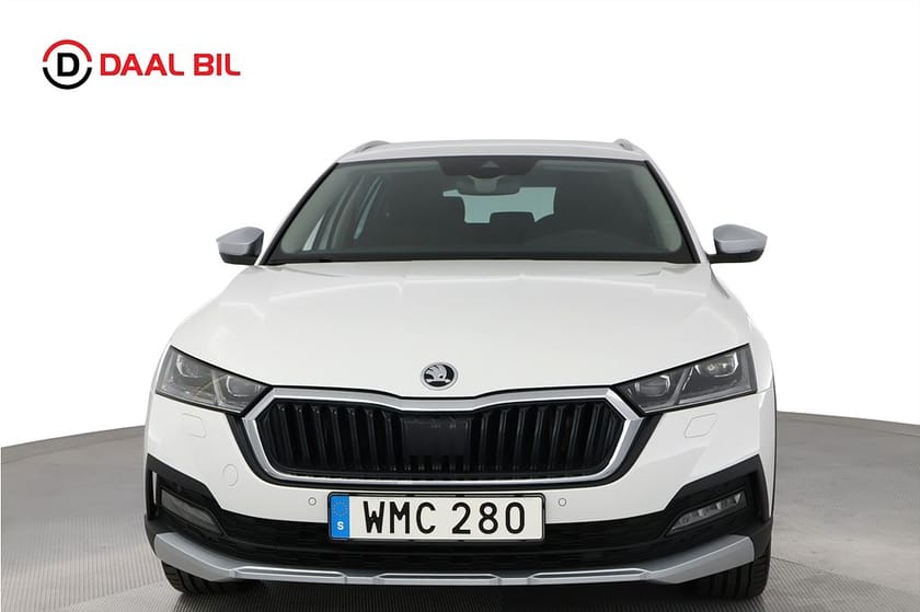 Bild 2 av Škoda Octavia Scout 2.0 TDI 4x4 200HK KOMFORT DRAG B-KAMERA P-VÄRM APP-CON