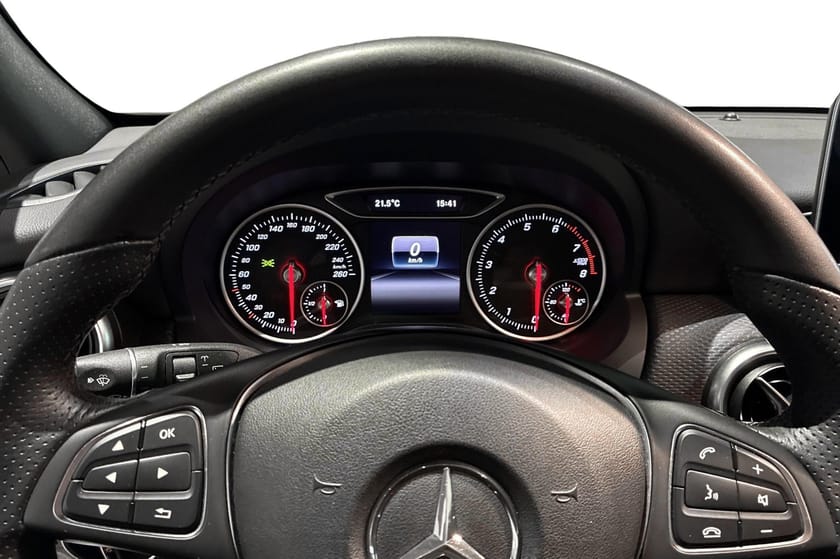 Bild 5 av Mercedes-Benz A 180 AMG Style Backkamera