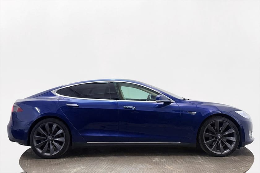 Bild 4 av Tesla Model S 85D AWD CCS-uppgr Luftfjäd Köldpkt Läder Navi Kamera AP 423hk
