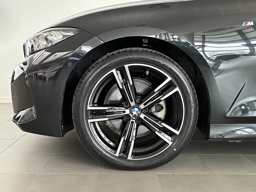 Bild 4 av BMW 320d xDrive Touring 4,95 ränta M Sport Värmare Drag HiFi