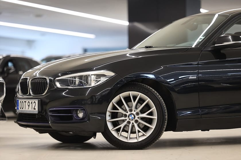 Bild 4 av BMW 118d 150hk Sport Line PDC Drag Läder
