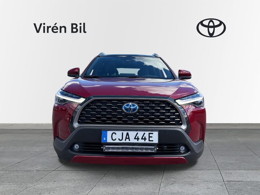 Bild 5 av Toyota Corolla Cross Hybrid AWD-i 2,0 Executive Skinn Panorama JBL (V-Hjul+MV+Ledramp)
