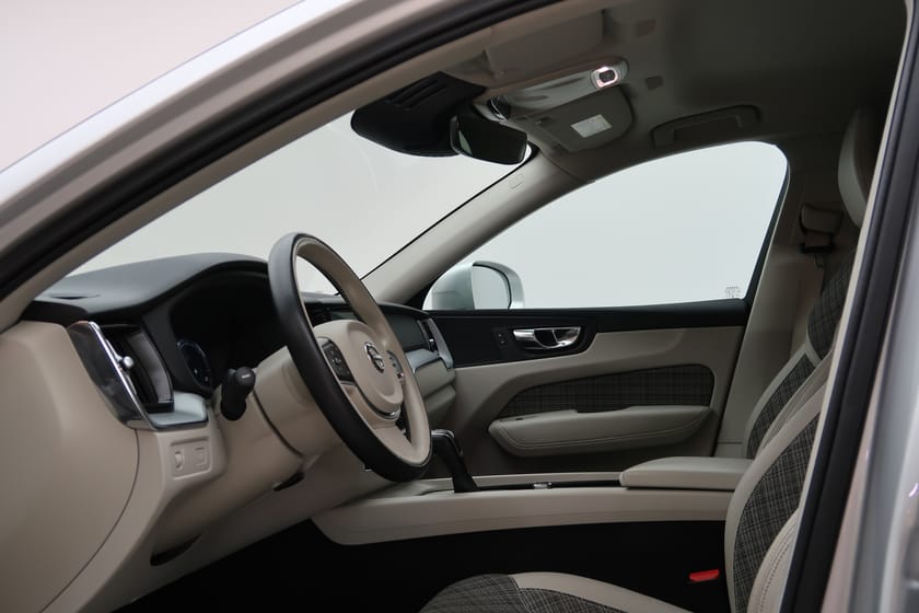 Bild 4 av Volvo XC60 D4 AWD Business Advanced MA 18"/Drag