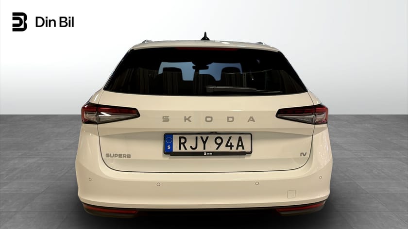 Bild 5 av Škoda Superb iV Combi 204 hk Laddhybrid Selection Drag P-Värm