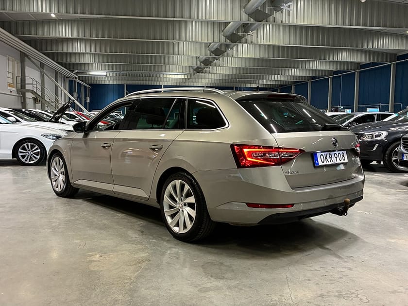 Bild 5 av Škoda Superb Kombi Skoda 1.8 TSI Aut L&K | Skinn | Drag | Värmare